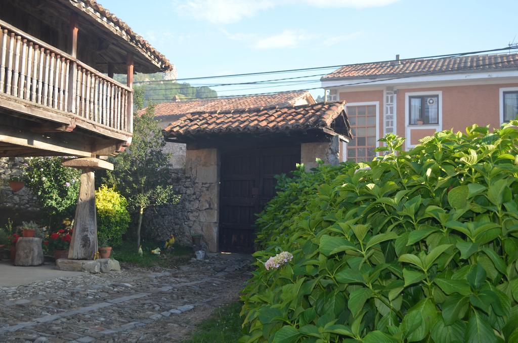 Maison d'hôtes La Corrolada à Avín Extérieur photo